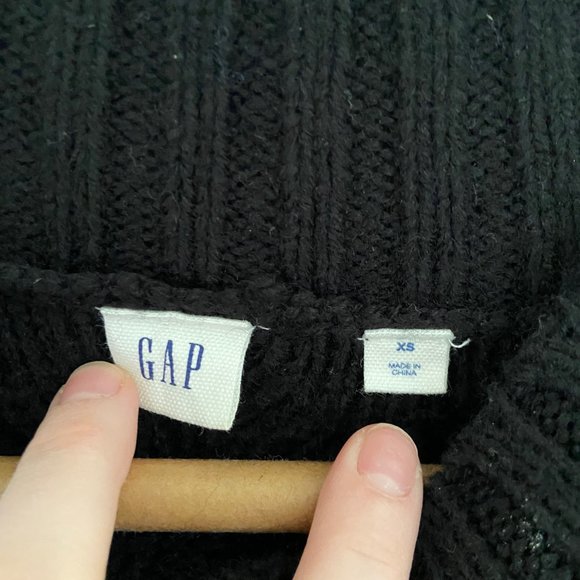 Gap Black Sweater with detail - Picture 3 of 3